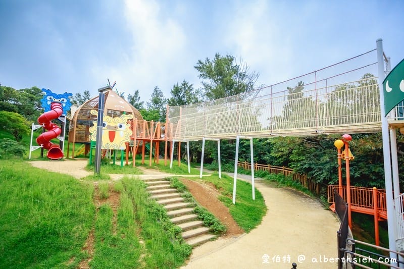 奥武山公園（沖繩親子公園，超長溜滑梯，單軌電車就能到）