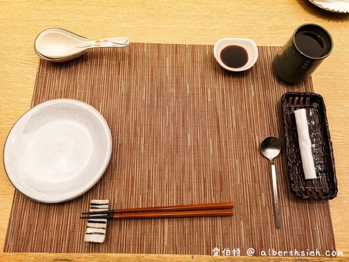 冶心日本料理（林口三井Outlets旁，食材新鮮但主餐不驚艷）