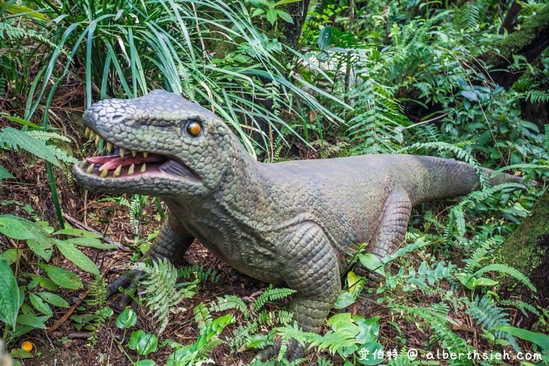 DINO恐龍PARK（沖繩親子景點，表情動作聲音都很逼真，讓你深入情境於侏羅紀世界中）