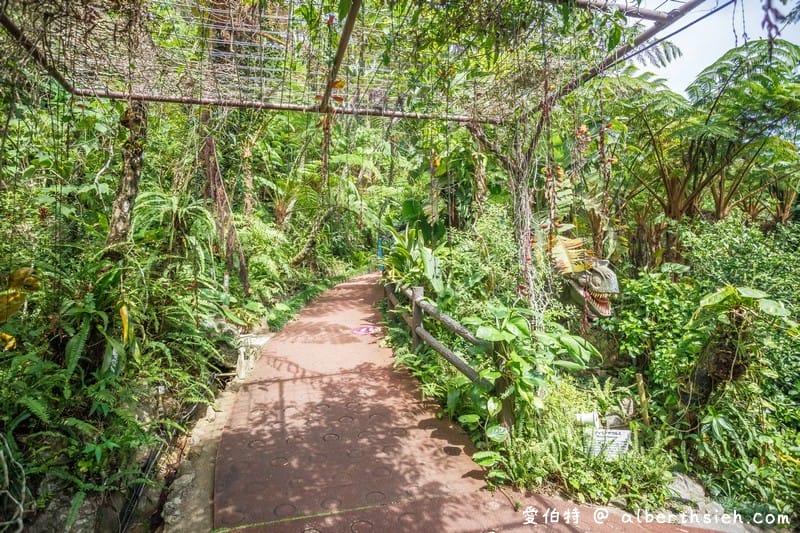 DINO恐龍PARK（沖繩親子景點，表情動作聲音都很逼真，讓你深入情境於侏羅紀世界中）