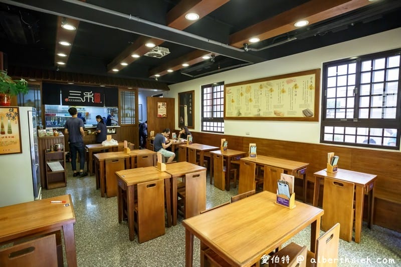 八德三禾手打麵（烏龍麵條Q彈有嚼勁，九種香濃湯頭美味絕搭）