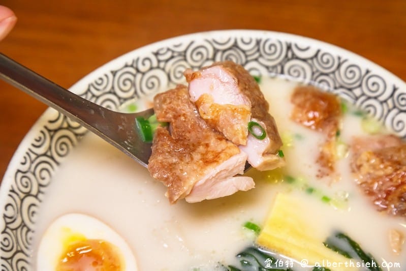 八德三禾手打麵（烏龍麵條Q彈有嚼勁，九種香濃湯頭美味絕搭）