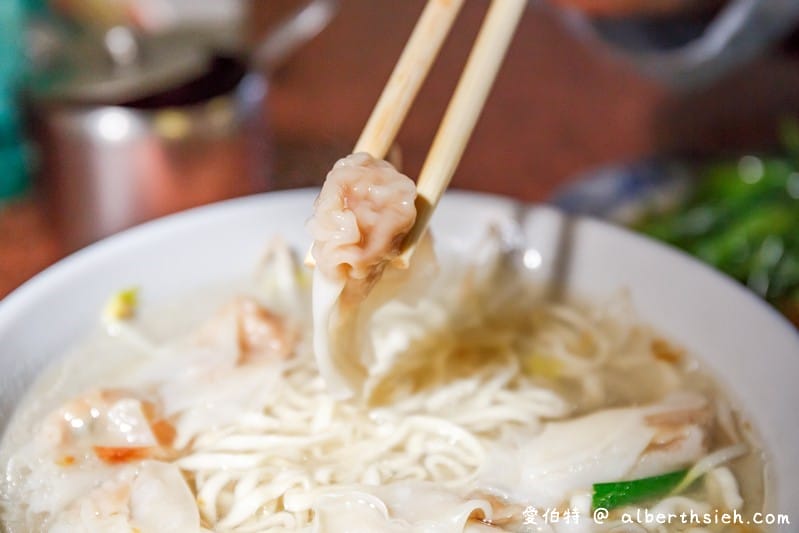 龍岡陳家祖傳乾麵（平鎮美食烏醋乾拌麵好吃，生辣椒必添加超對味）