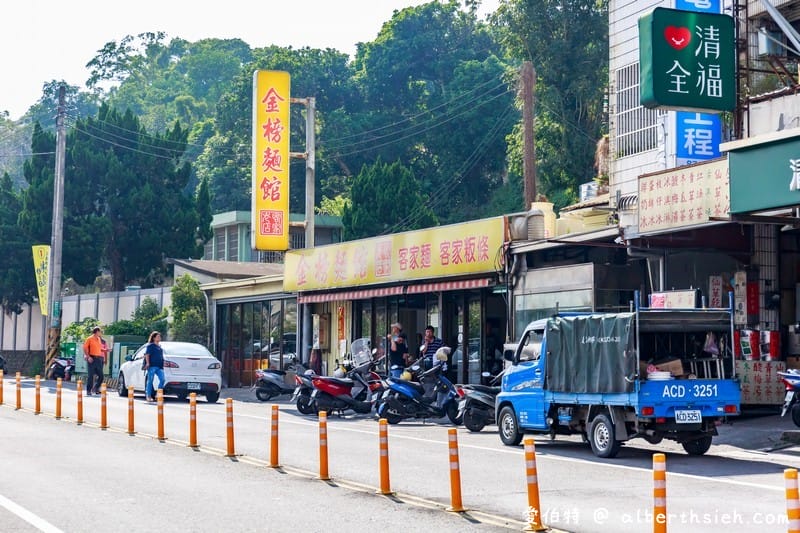 賴新魁麵館.苗栗三義美食(韭菜給的超多,餛飩紮實板條軟Q但偏油) - 第25張圖 賴新魁麵館.苗栗三義美食(韭菜給的超多,餛飩紮實板條軟Q但偏油)