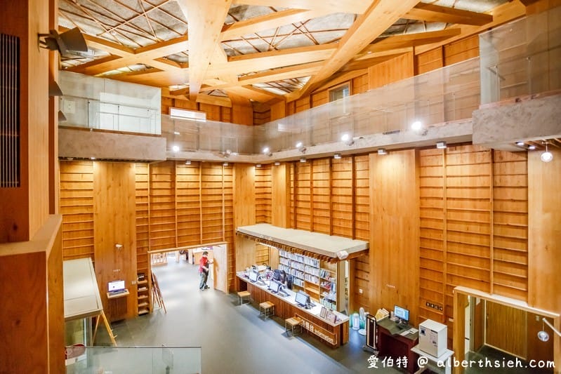 中壢龍岡圖書館（全台最美圖書館讓人驚艷，超好看超好拍）