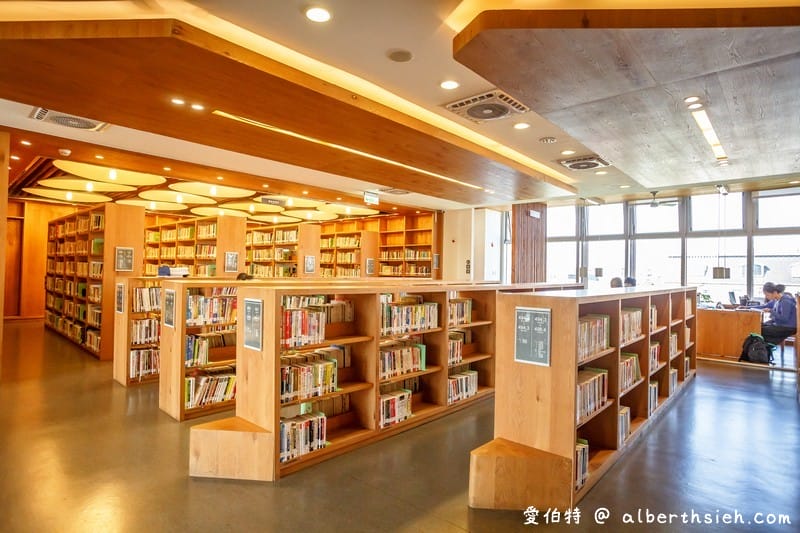 中壢龍岡圖書館（全台最美圖書館讓人驚艷，超好看超好拍）