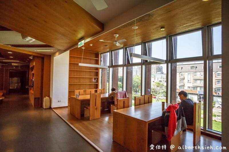 中壢龍岡圖書館（全台最美圖書館讓人驚艷，超好看超好拍）
