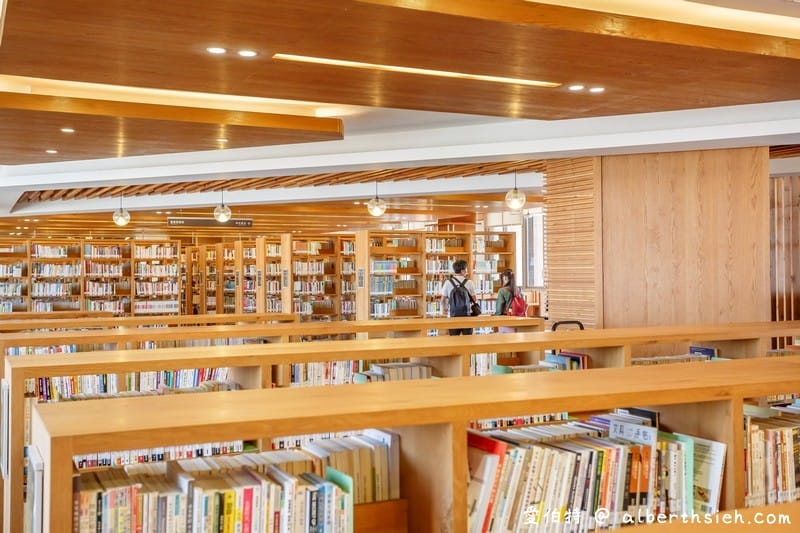 中壢龍岡圖書館（全台最美圖書館讓人驚艷，超好看超好拍）