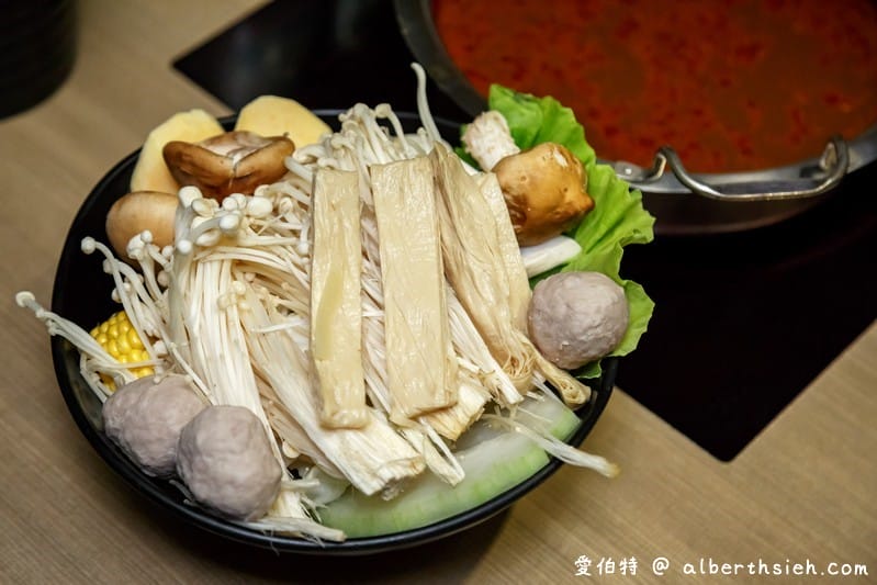 中壢本燔野菜農場（壽喜燒吃到飽只要579元牛豬雞，蔬菜，飲品隨你享用）