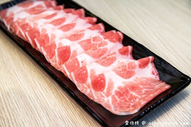 大麻鍋物（桃園藝文特區火鍋美食，食材新鮮，湯頭美味CP值高，還可以讓你身心靈放鬆）