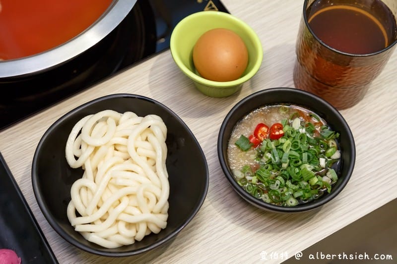 大麻鍋物（桃園藝文特區火鍋美食，食材新鮮，湯頭美味CP值高，還可以讓你身心靈放鬆）