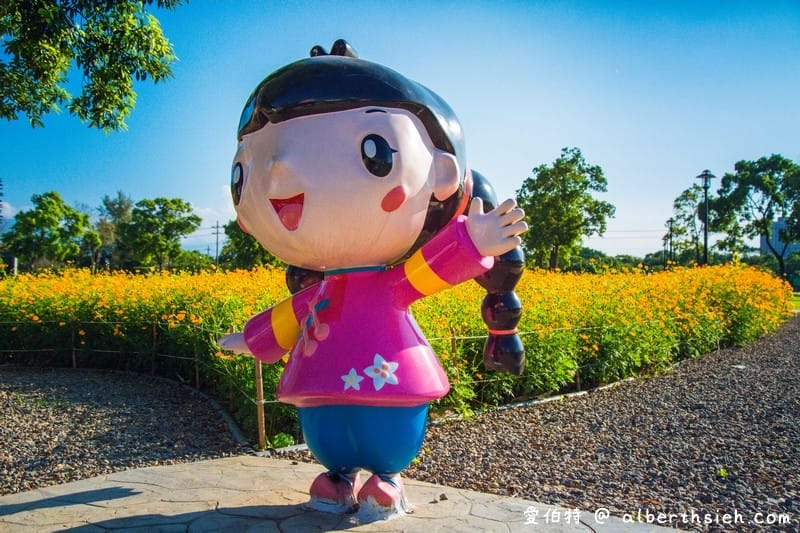 桃園霄裡花海共融式遊戲場（超大片波斯菊、青葙以及百日草花海等你來欣賞）