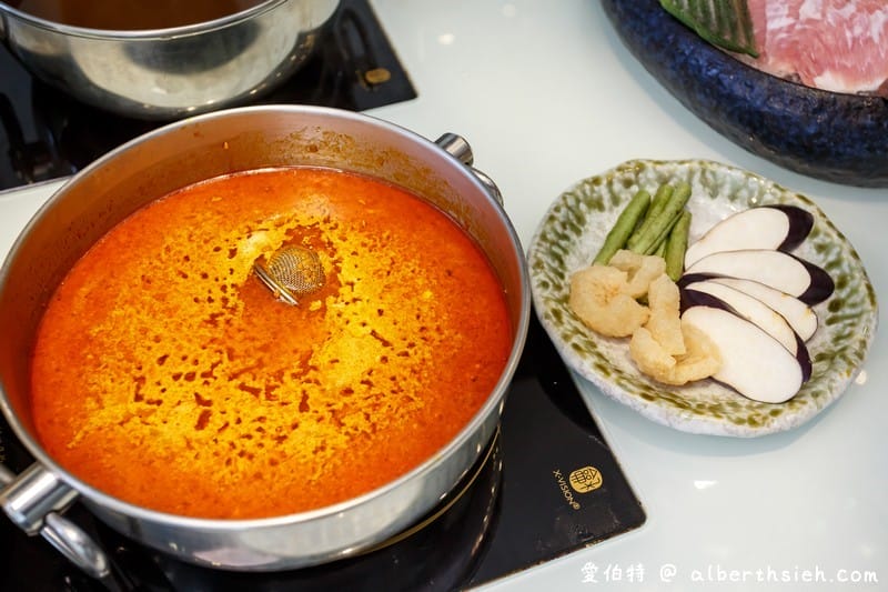 台北火鍋沐田No.2-1涮涮工廠（大同中山站美食，膠原楜椒鍋超暖胃味好喝）