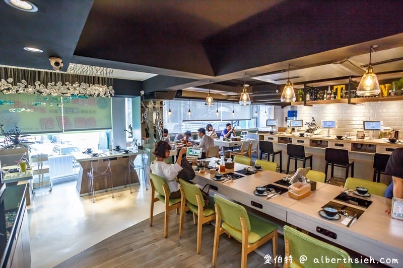 台北火鍋沐田No.2-1涮涮工廠（大同中山站美食，膠原楜椒鍋超暖胃味好喝）