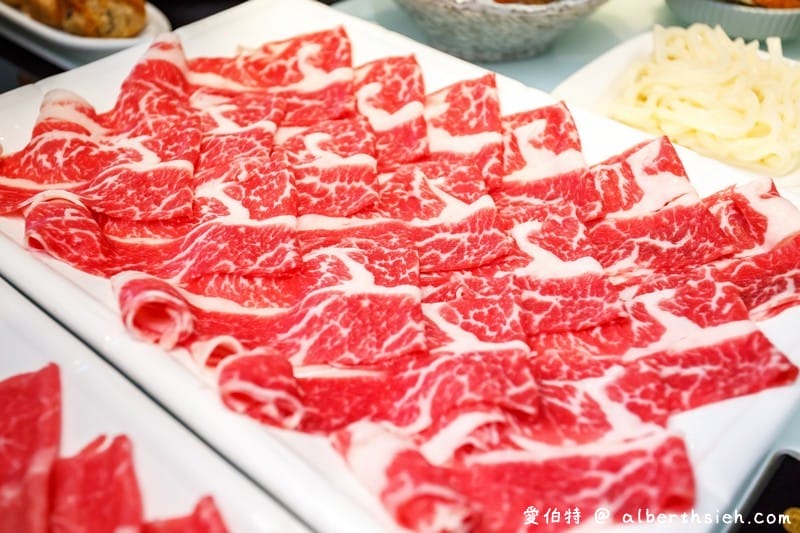 台北火鍋沐田No.2-1涮涮工廠（大同中山站美食，膠原楜椒鍋超暖胃味好喝）