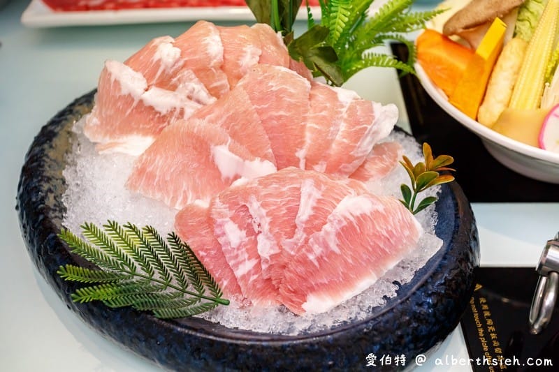 台北火鍋沐田No.2-1涮涮工廠（大同中山站美食，膠原楜椒鍋超暖胃味好喝）