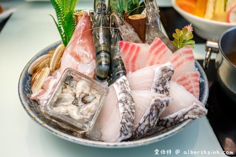 台北火鍋沐田No.2-1涮涮工廠（大同中山站美食，膠原楜椒鍋超暖胃味好喝）
