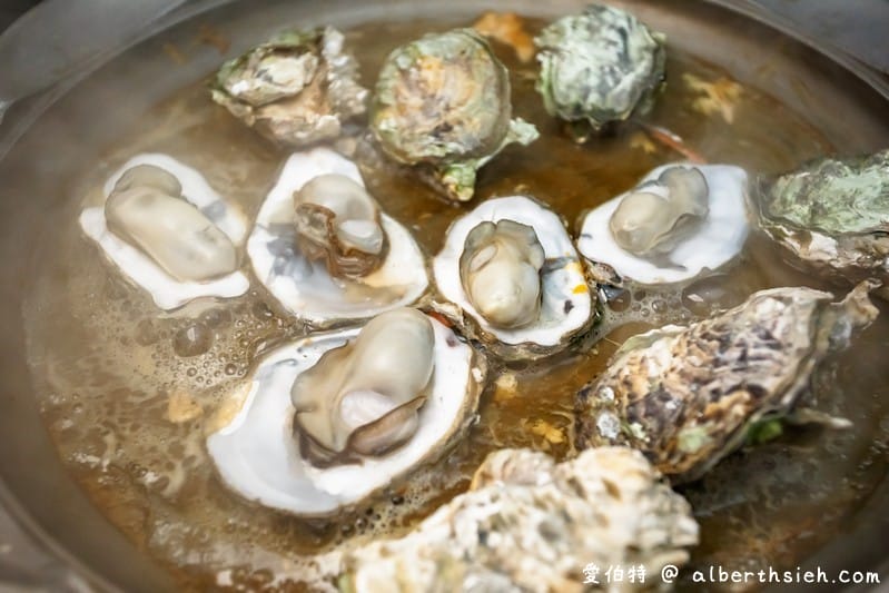桃園吃到飽真蝦流頂級水道蝦餐廳（滿滿泰國蝦子不怕你吃還有熟食、海鮮、串串燒以及冰品飲料隨你吃）