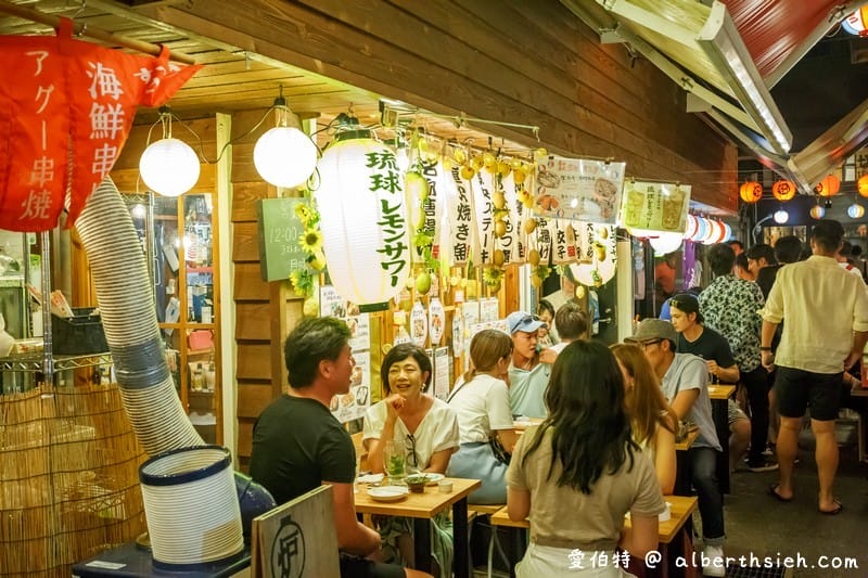 沖繩國際通屋台村（體驗當地居酒屋，超有氣氛一邊喝酒一邊大聲聊天）