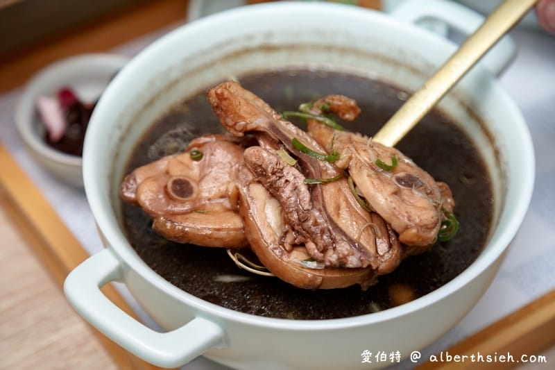 中壢湯品龍涎居雞膳食坊（暖心又暖胃個人燉雞養生補湯，六種湯品以及優惠套餐任你搭）