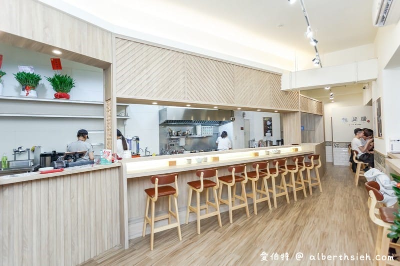 中壢湯品龍涎居雞膳食坊（暖心又暖胃個人燉雞養生補湯，六種湯品以及優惠套餐任你搭）