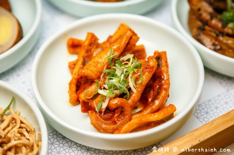 中壢湯品龍涎居雞膳食坊（暖心又暖胃個人燉雞養生補湯，六種湯品以及優惠套餐任你搭）