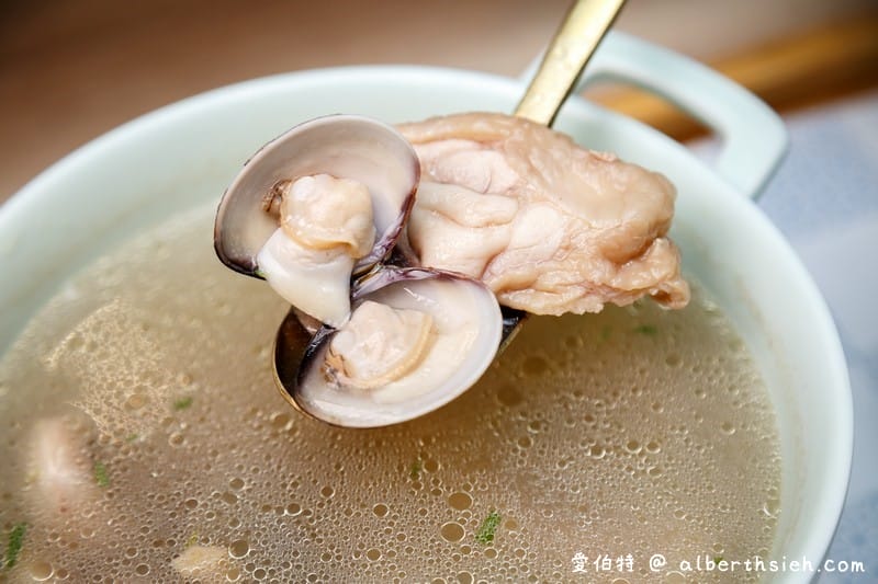 中壢湯品龍涎居雞膳食坊（暖心又暖胃個人燉雞養生補湯，六種湯品以及優惠套餐任你搭）