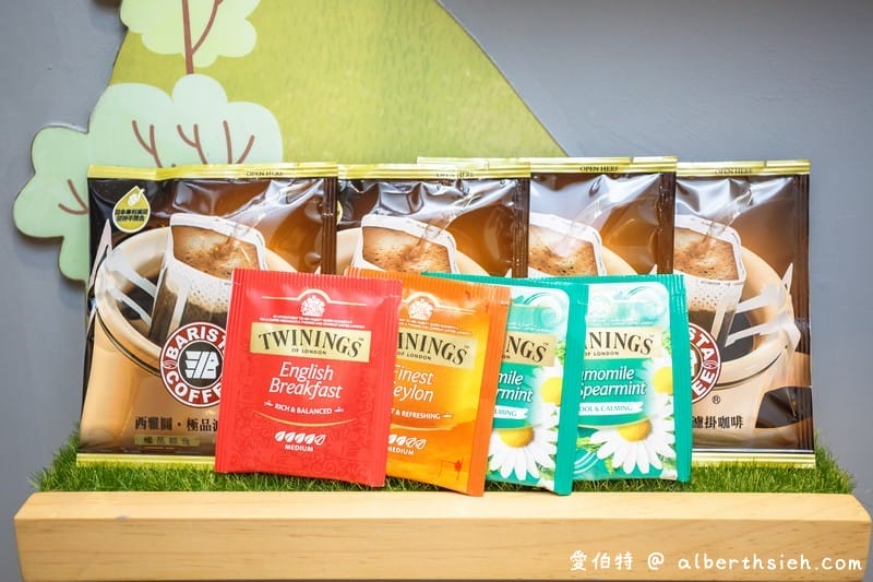 台中草悟道住宿．綠宿行旅（綠色概念飯店，保特瓶牆可以放煙火寫字超誇張）