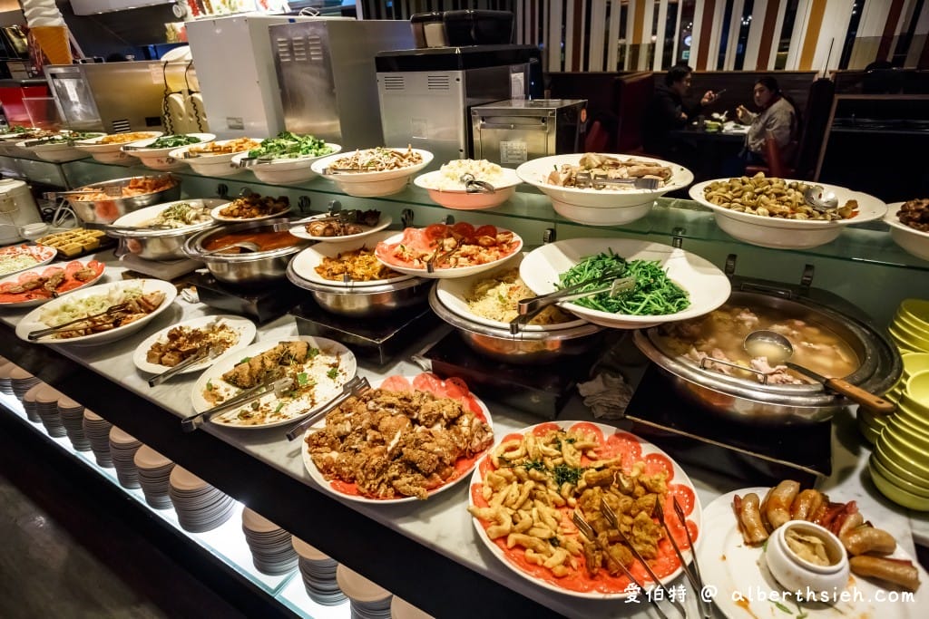 桃園牛霸原肉牛排（259元起牛排自助吧吃到飽網友瘋傳你吃過了嗎？）