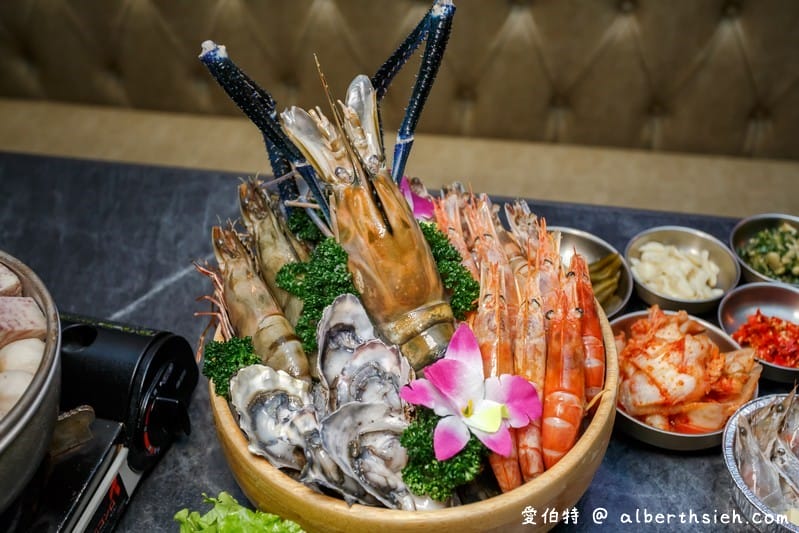 中壢SOGO商圈舞浜燒肉吃到飽（日韓混搭烤肉，八色五花肉，和牛，大生蠔通通隨你點）