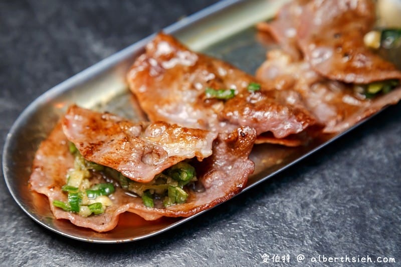 中壢SOGO商圈舞浜燒肉吃到飽（日韓混搭烤肉，八色五花肉，和牛，大生蠔通通隨你點）