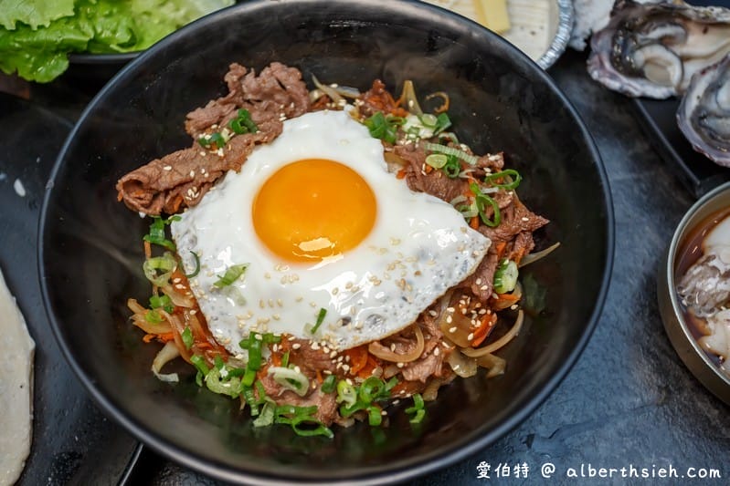 中壢SOGO商圈舞浜燒肉吃到飽（日韓混搭烤肉，八色五花肉，和牛，大生蠔通通隨你點）