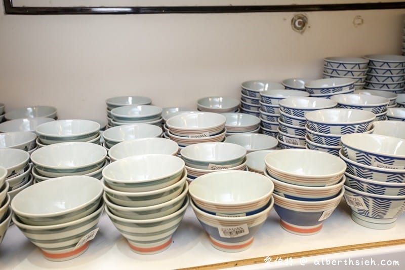 彰化僑俐瓷器(日本進口餐具批發,39元起價格平價又好買,門口還有必拍必拍網美瓷器牆) - 第22張圖 彰化僑俐瓷器(日本進口餐具批發,39元起價格平價又好買,門口還有必拍必拍網美瓷器牆)
