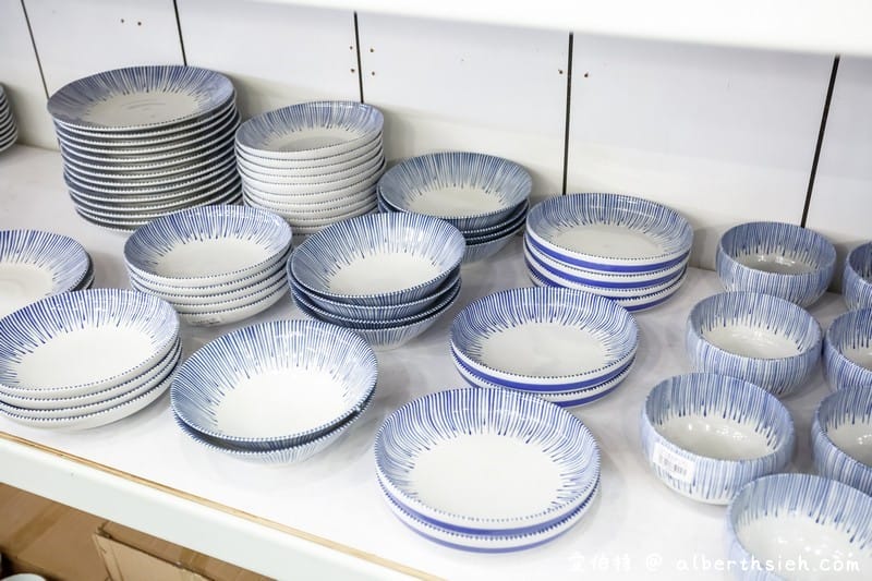 彰化僑俐瓷器(日本進口餐具批發,39元起價格平價又好買,門口還有必拍必拍網美瓷器牆) - 第8張圖 彰化僑俐瓷器(日本進口餐具批發,39元起價格平價又好買,門口還有必拍必拍網美瓷器牆)