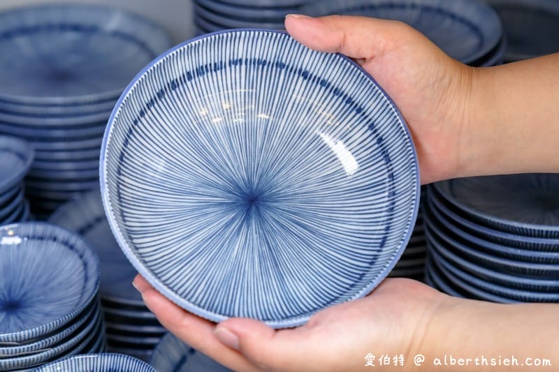 彰化僑俐瓷器(日本進口餐具批發,39元起價格平價又好買,門口還有必拍必拍網美瓷器牆) - 第20張圖 彰化僑俐瓷器(日本進口餐具批發,39元起價格平價又好買,門口還有必拍必拍網美瓷器牆)