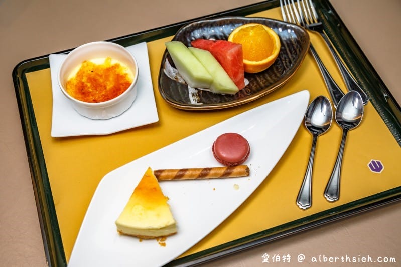 礁溪山形閣溫泉飯店一泊二食（頂樓餐廳邊欣賞宜蘭美景邊享用美食讓人舒適放鬆）