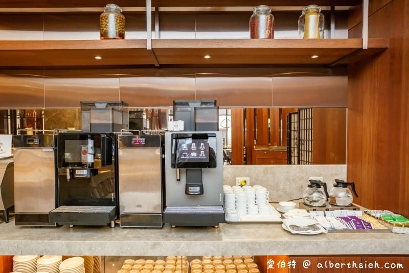 礁溪山形閣溫泉飯店一泊二食（頂樓餐廳邊欣賞宜蘭美景邊享用美食讓人舒適放鬆）