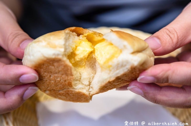牛大大赤神牛排、日式豬排屋（319元起就吃的到原塊牛排外加自助吧！中壢JC PARK美食）