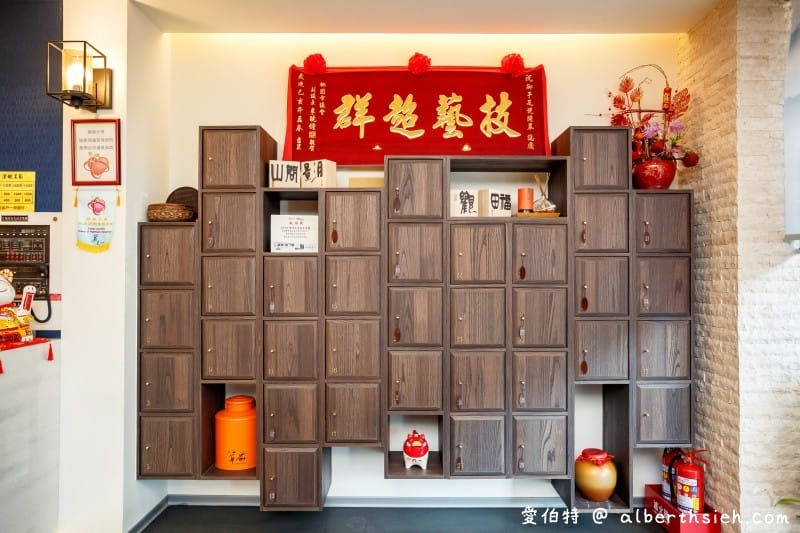 桃園按摩要去哪？（御手足悦，中式穴位按摩手法很到位，腳底按摩全身指壓讓你僵硬的身體得到放鬆）