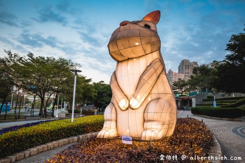 2020台灣燈會（台中文心森林公園童趣樂園戽斗動物花燈超可愛）