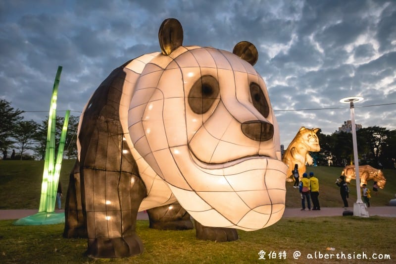 2020台灣燈會（台中文心森林公園童趣樂園戽斗動物花燈超可愛）