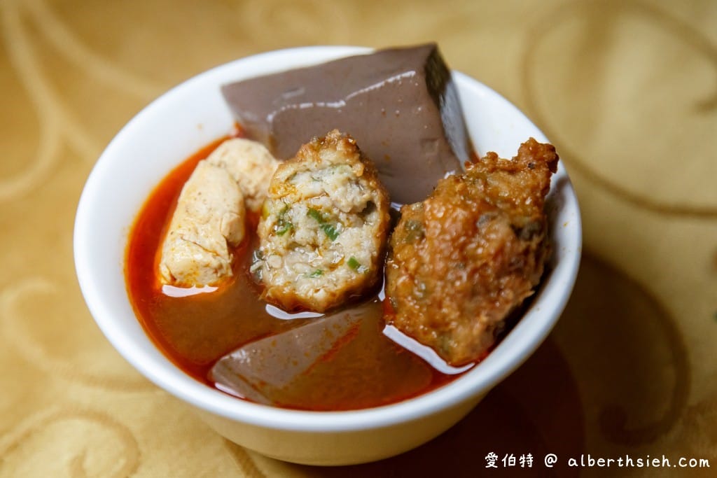 桃園平鎮鎮記麻辣火鍋(延平店)｜麻而不辣，鴨血入味好吃