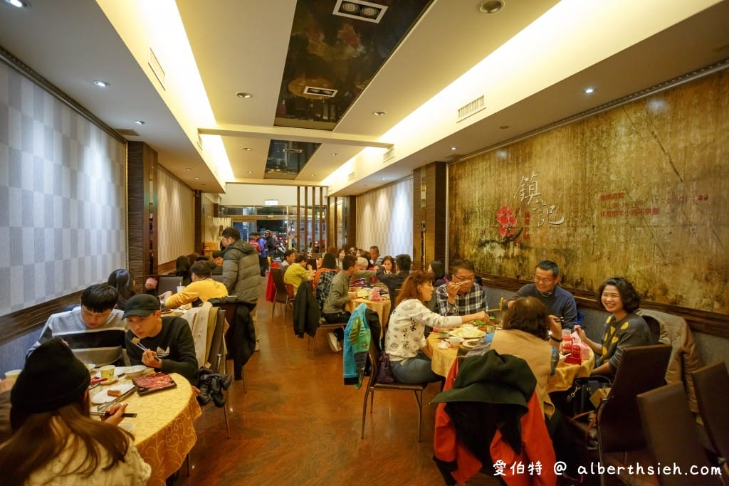 桃園平鎮鎮記麻辣火鍋(延平店)｜麻而不辣，鴨血入味好吃