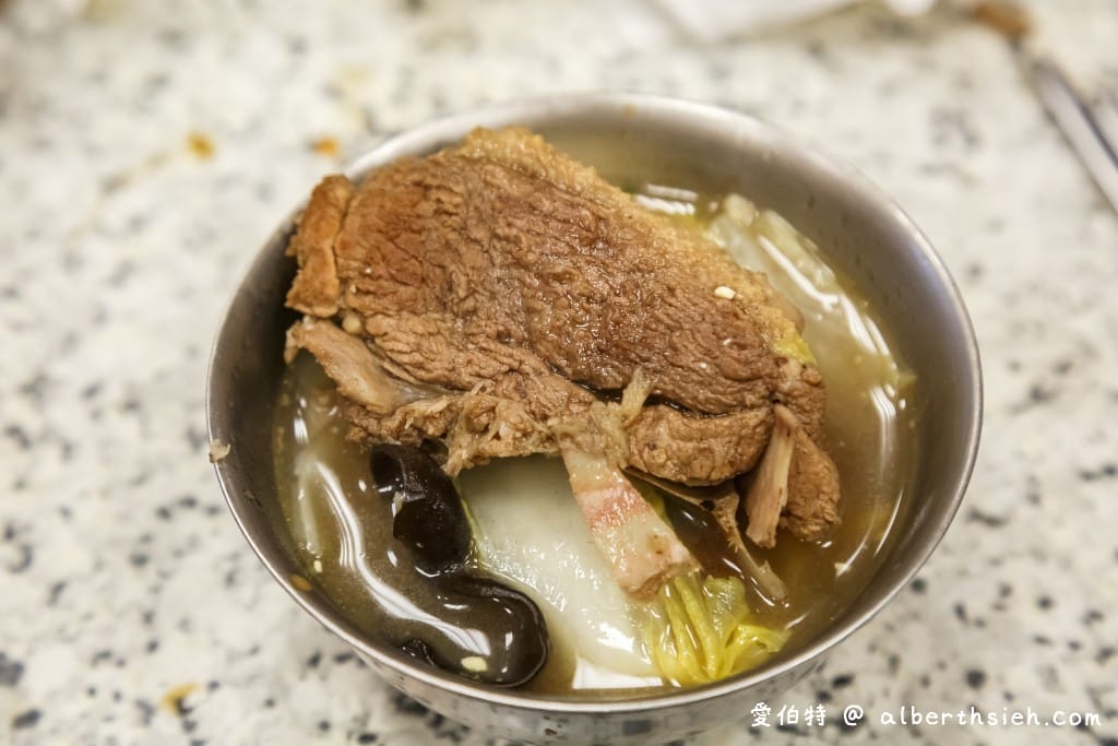 嘉義補冬美食．霸味薑母鴨友愛店（湯頭美味的炭火火鍋暖胃又暖身）