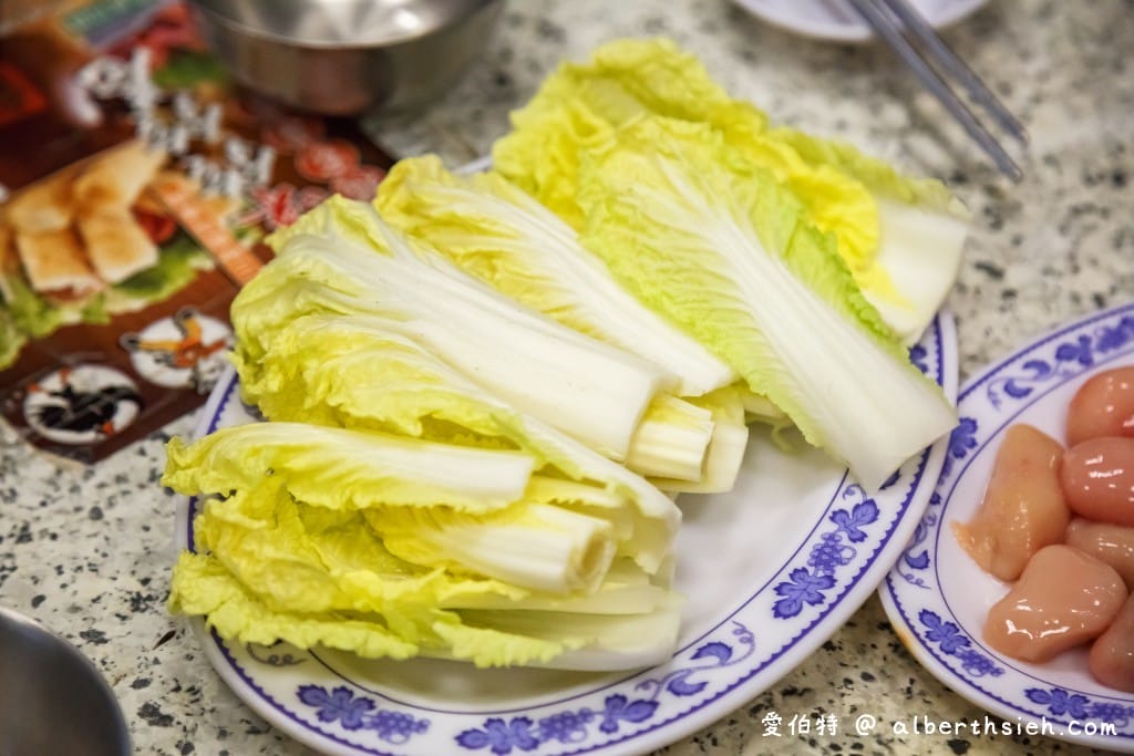 嘉義補冬美食．霸味薑母鴨友愛店（湯頭美味的炭火火鍋暖胃又暖身）