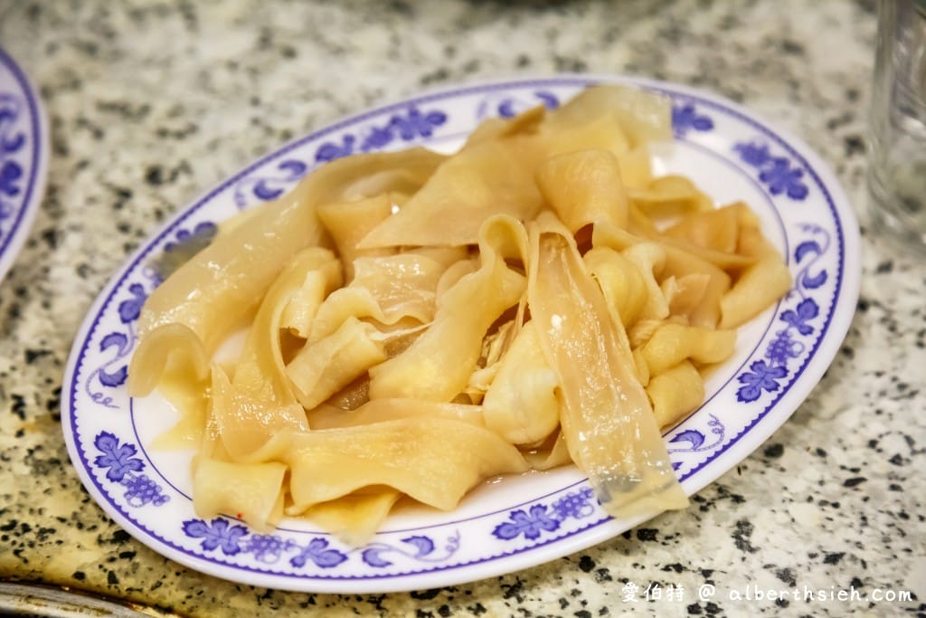 嘉義補冬美食．霸味薑母鴨友愛店（湯頭美味的炭火火鍋暖胃又暖身）