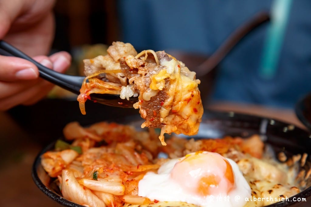 桃園藝文特區美食．新丼（23種創意丼飯任你選，飯跟味噌湯讓你吃到飽超大心）