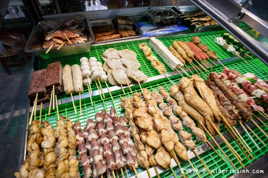 嘉義友愛商圈美食．紅頭燒烤（在地人推薦宵夜美味碳烤串燒）