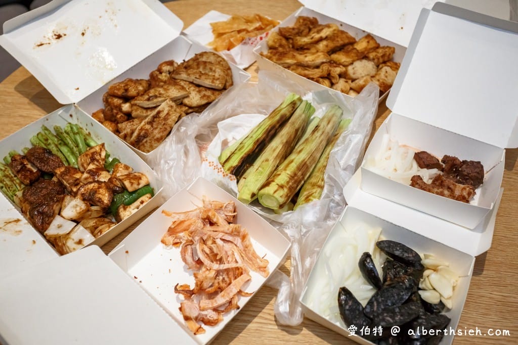 嘉義友愛商圈美食．紅頭燒烤（在地人推薦宵夜美味碳烤串燒）