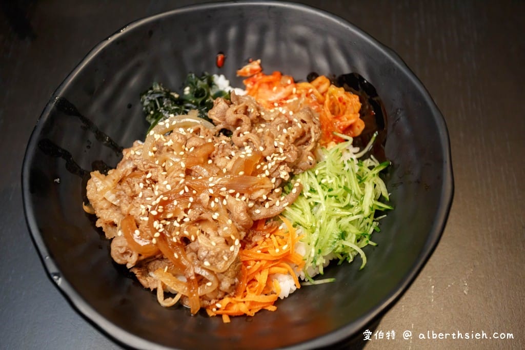 桃園藝文特區美食．朋月栻 의미找含意-韓式特色餐酒館（價錢平實搭配環境氛圍超讚）